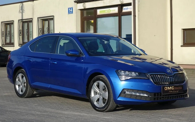 Skoda Superb cena 125000 przebieg: 93000, rok produkcji 2022 z Nowy Staw małe 781